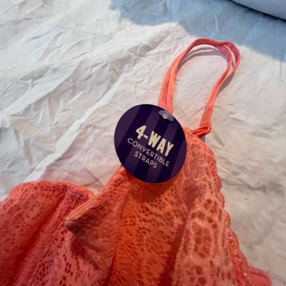 NWT B.Tempted Lace Bra and Thong set 36DD Bra and Medium Thong in bright Coral - Picture 9 of 14